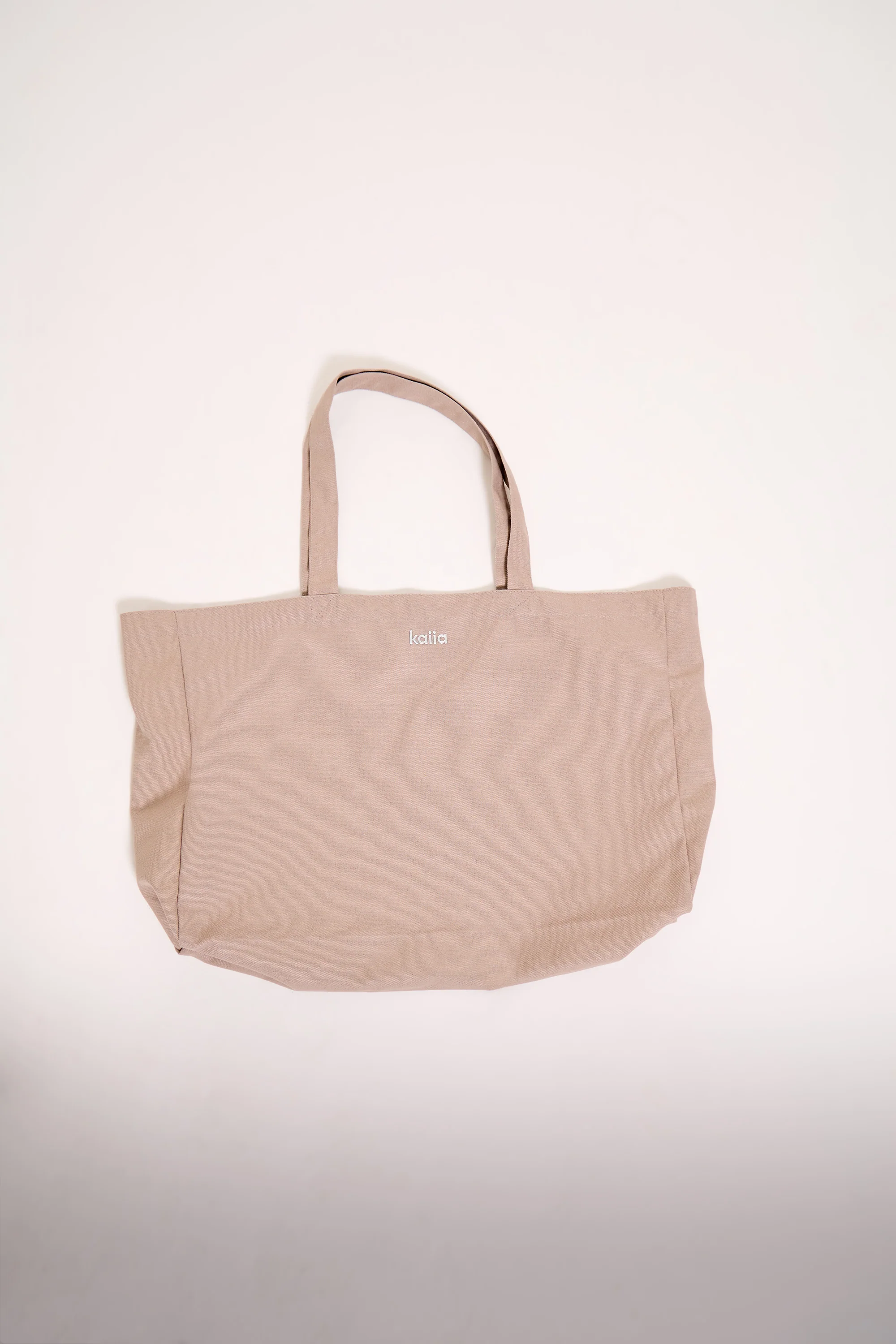 Kaiia Chrome Logo Tote Bag Grey Taupe - Image 2