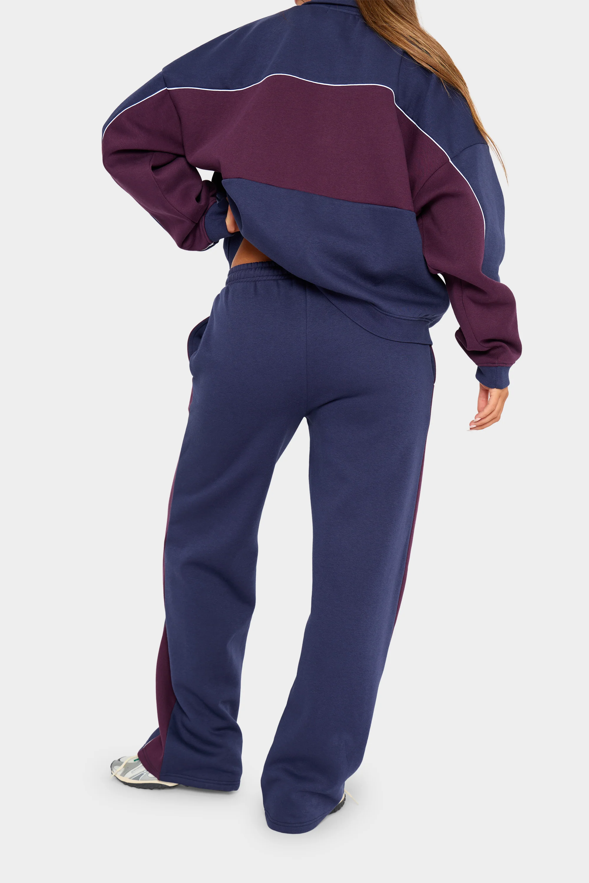 Kaiia Contrast Wide Leg Joggers Navy & Burgundy - Image 5