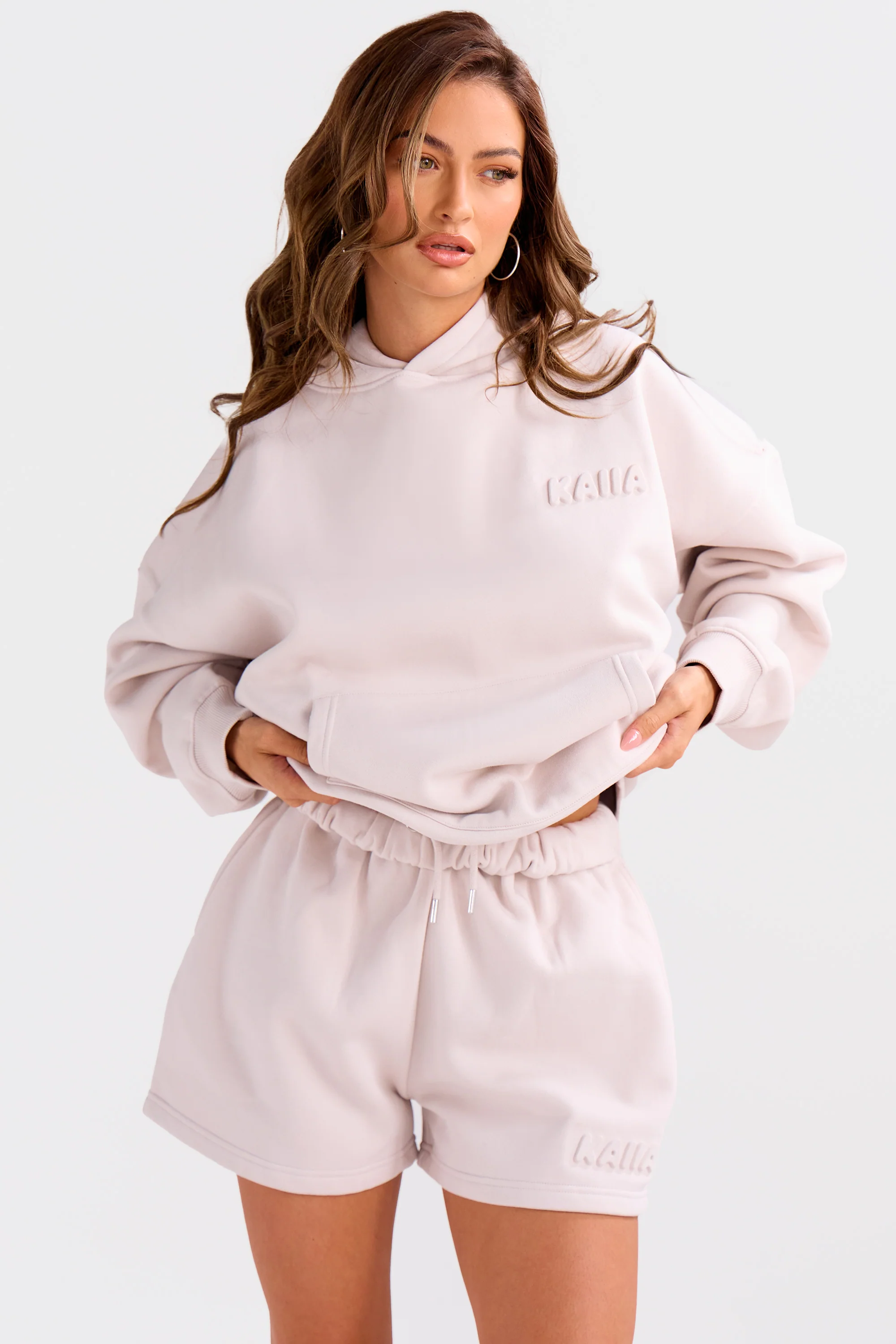 Kaiia Embossed Bubble Logo Mini Sweat Shorts Oyster - Image 7