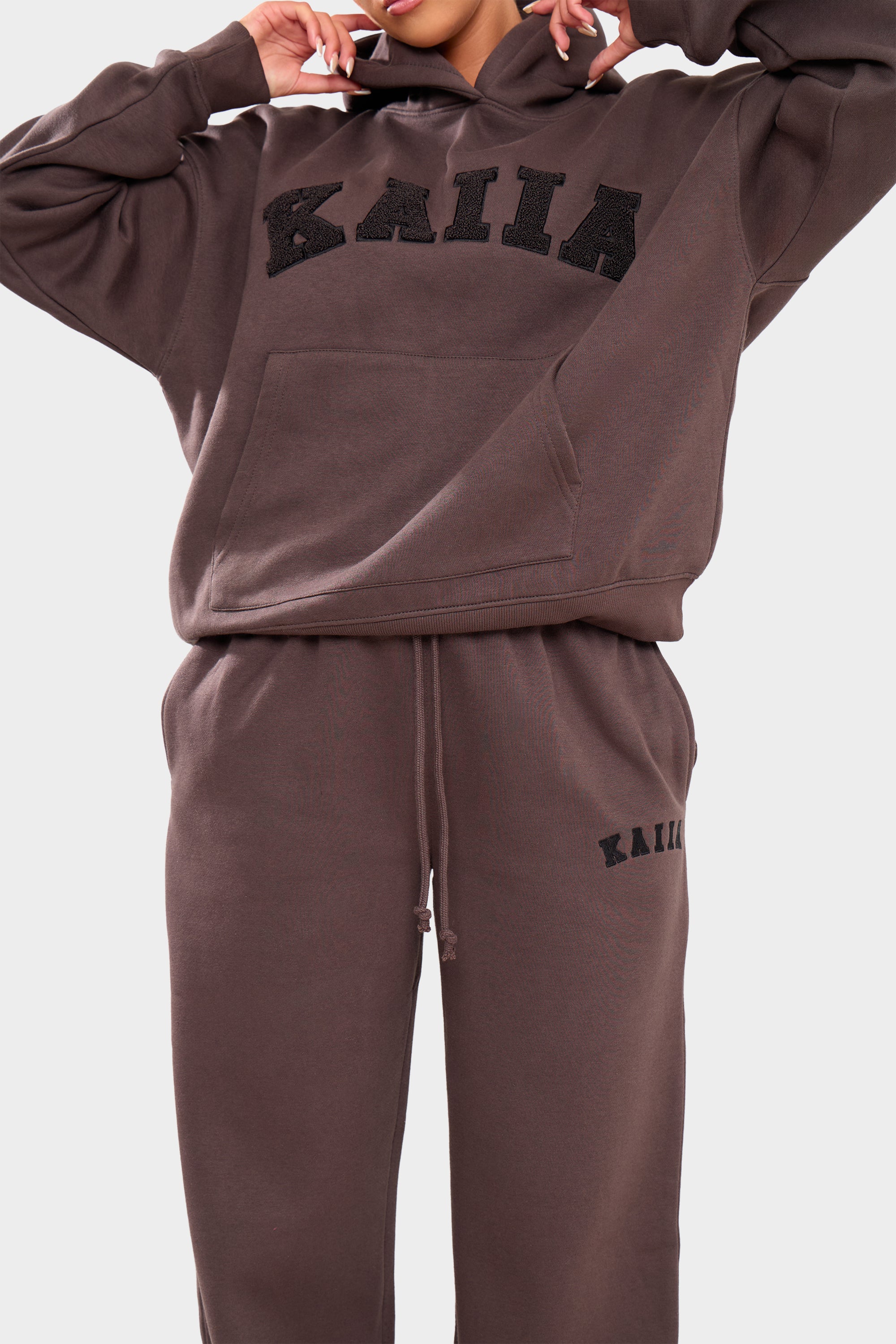 Kaiia Logo Wide Leg Joggers Chocolate - Image 2