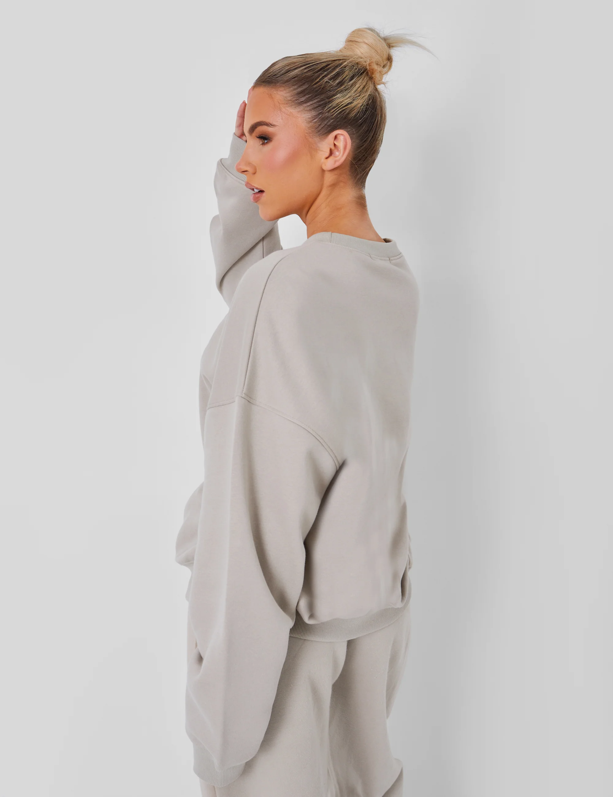 Kaiia Nyc Oversized Sweatshirt Stone - Image 4