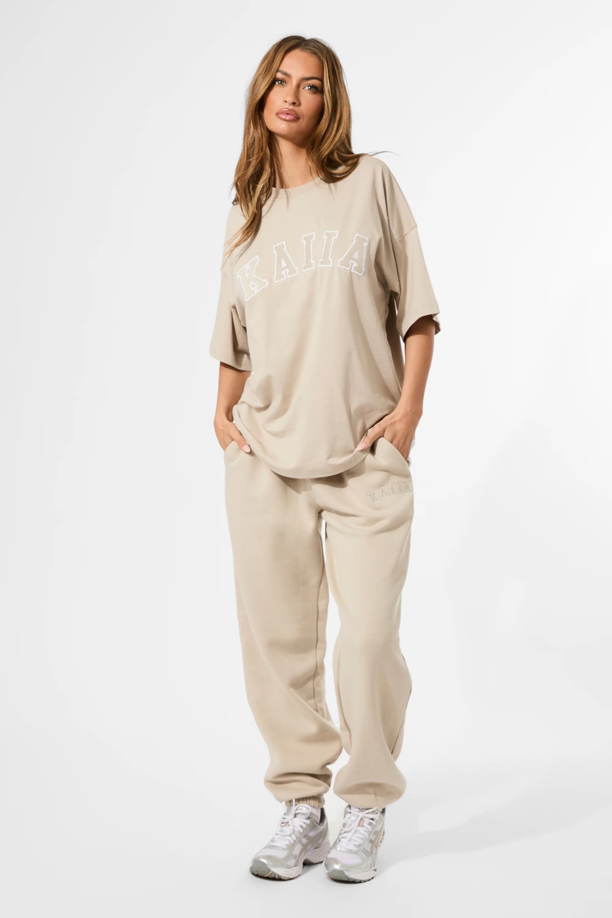 Kaiia Oversized T-shirt Stone - Image 5