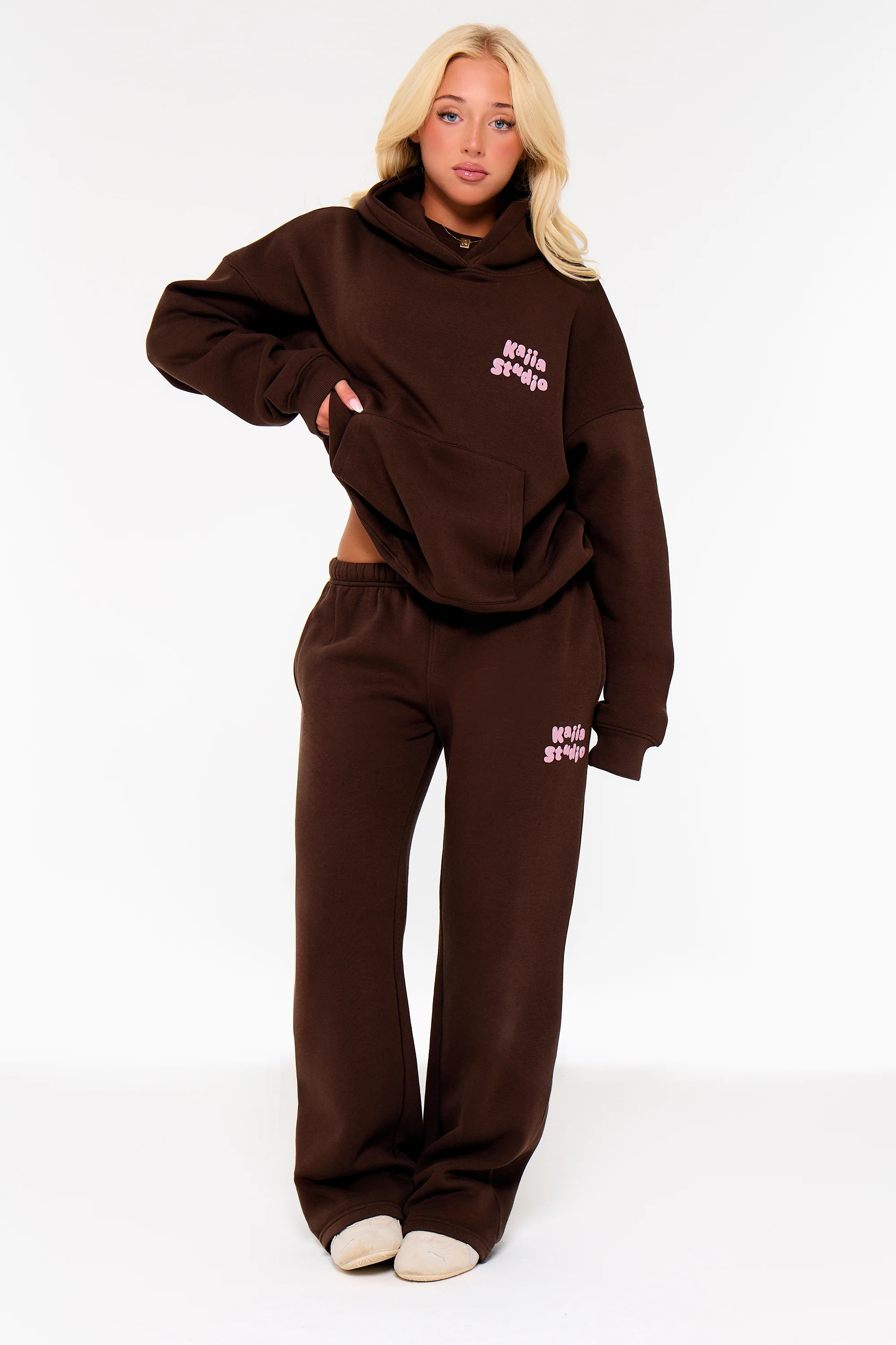 Kaiia Studio Bubble Wide Leg Joggers Chocolate & Pink - Image 4